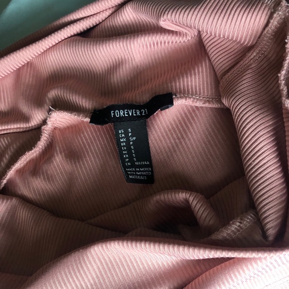 Across the shoulder crop top from Forever 21 - Picture 3 of 3